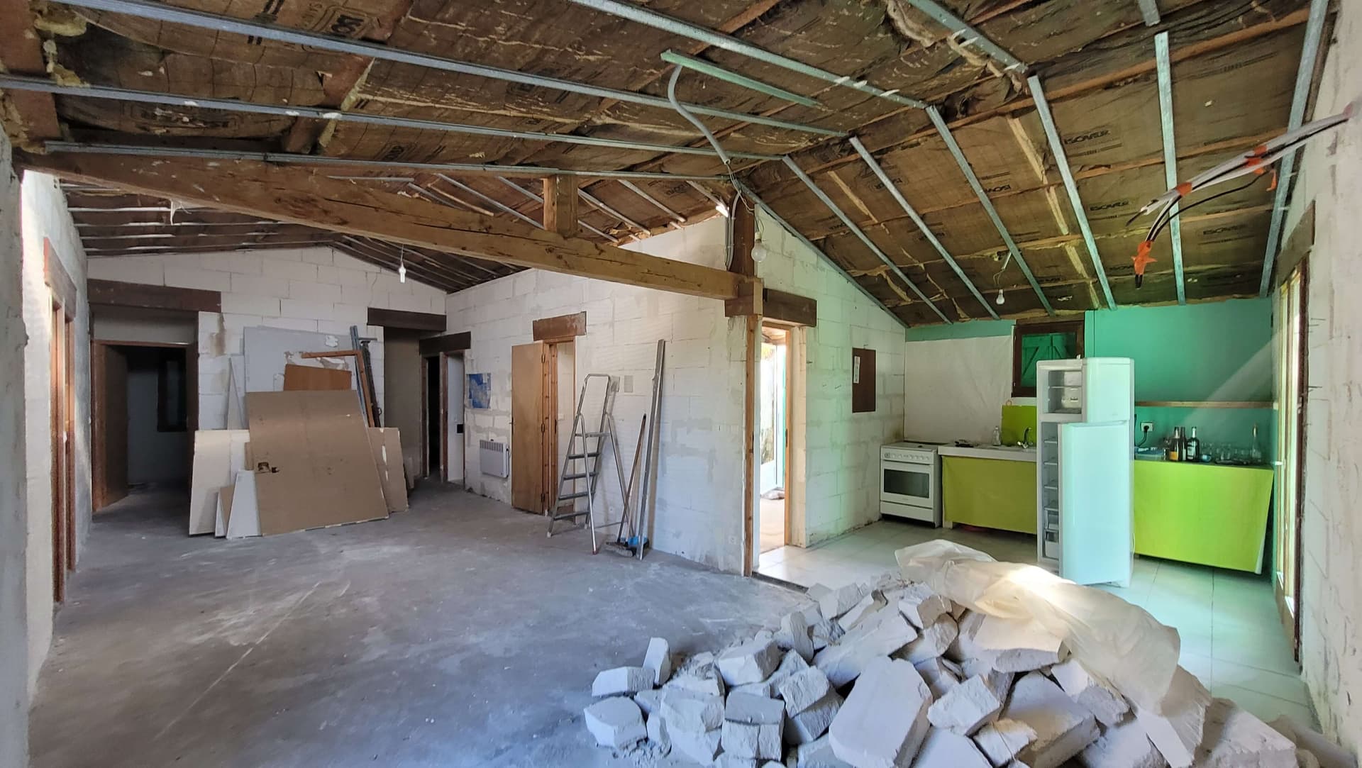 Rénovation globale d'une maison - Photo 3